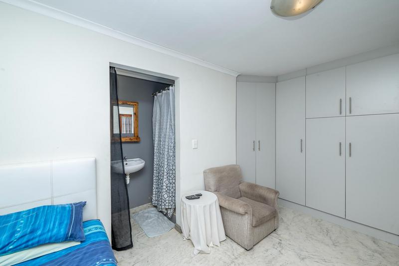 4 Bedroom Property for Sale in Viking Village Western Cape